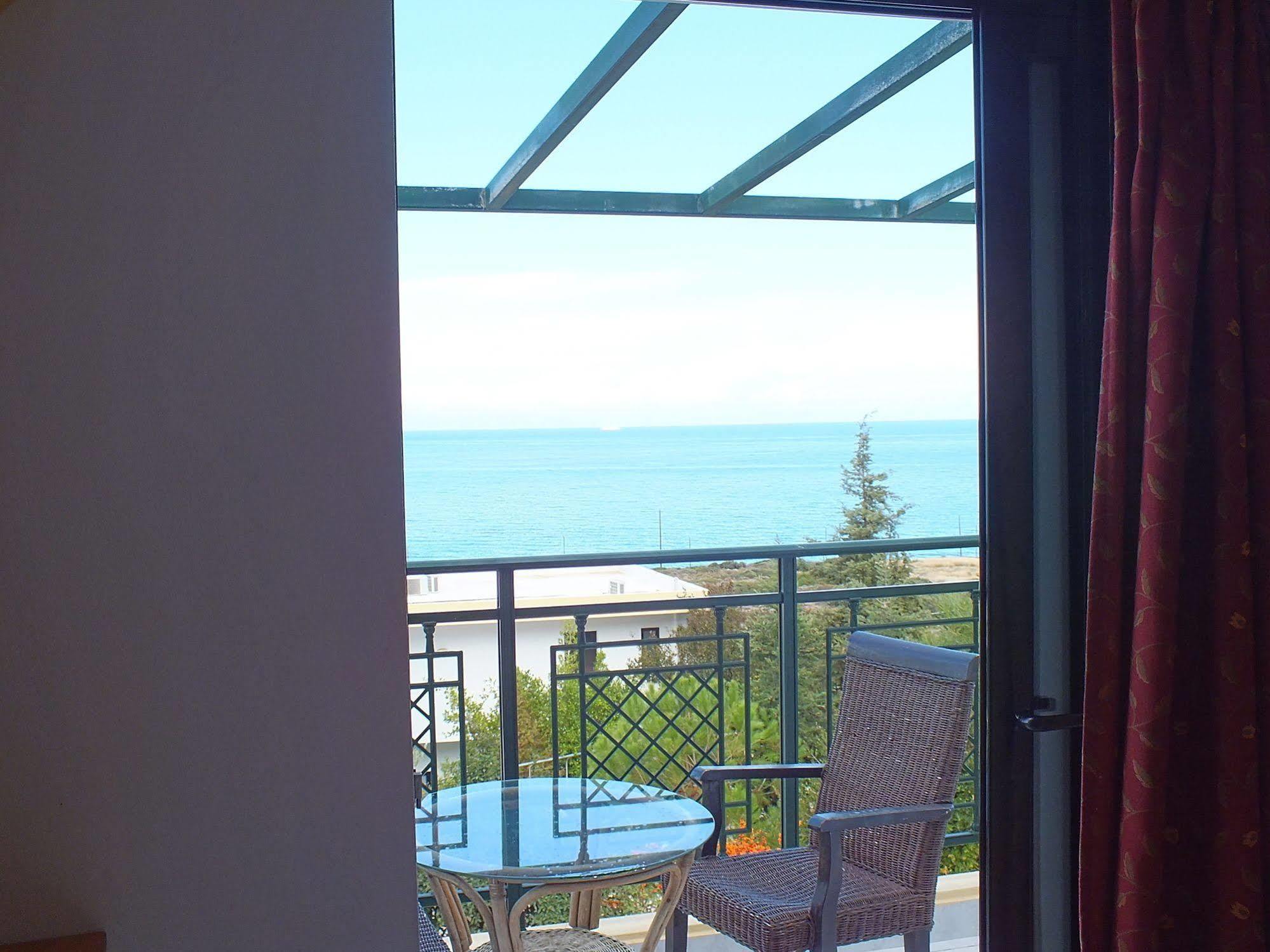Golden Villas - Hotel Apartments & Villas Херсониссос Экстерьер фото
