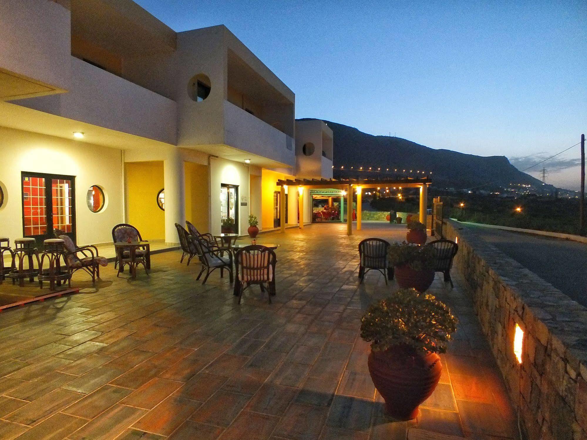 Golden Villas - Hotel Apartments & Villas Херсониссос Экстерьер фото