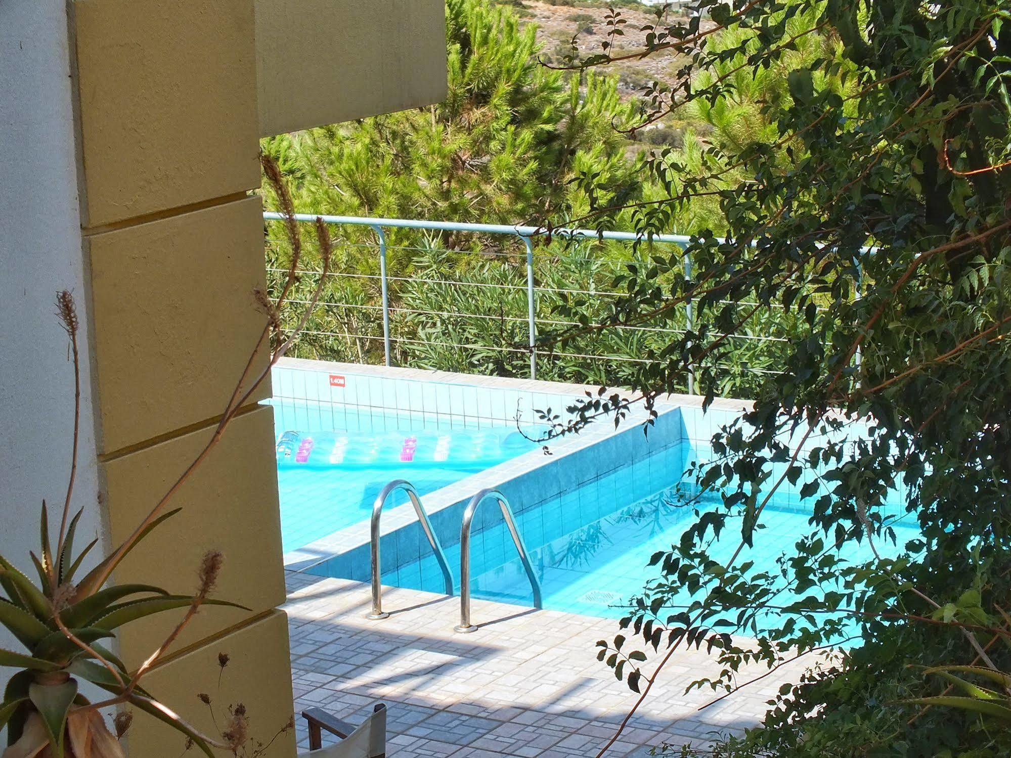 Golden Villas - Hotel Apartments & Villas Херсониссос Экстерьер фото