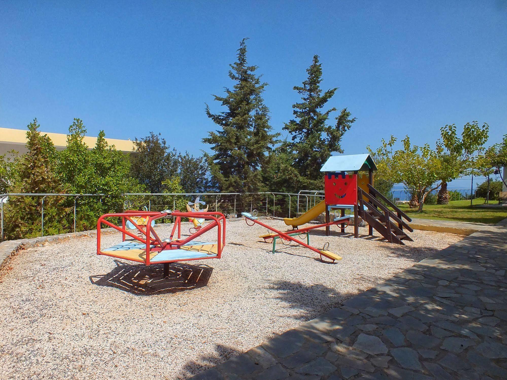 Golden Villas - Hotel Apartments & Villas Херсониссос Экстерьер фото