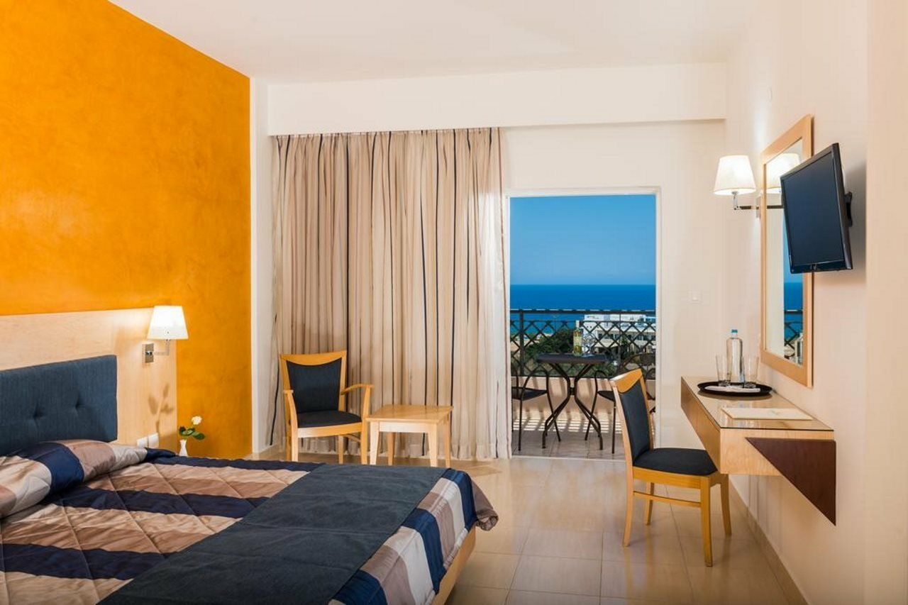 Golden Villas - Hotel Apartments & Villas Херсониссос Экстерьер фото